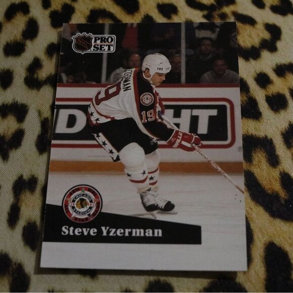 Steve Yzerman #281 Hockey Card - Picture 1 of 2
